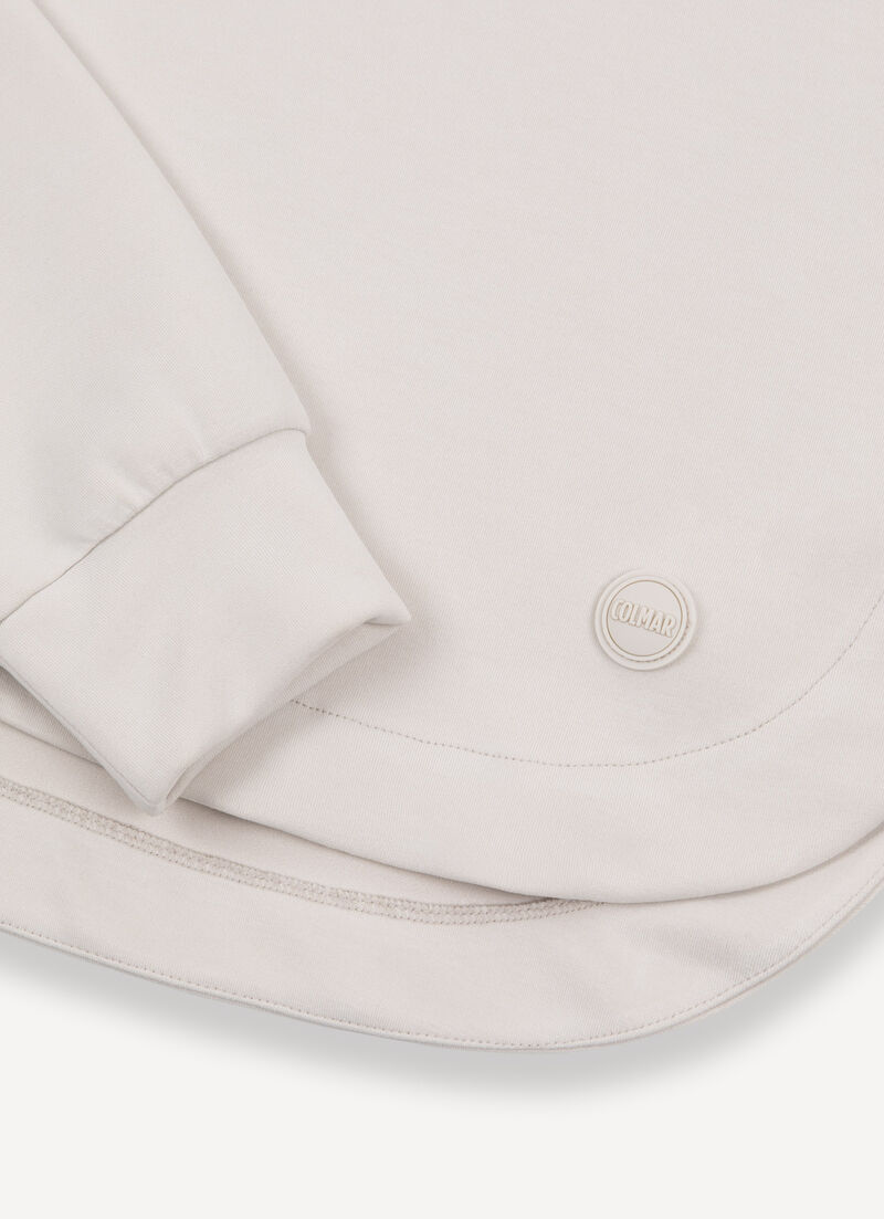 Cropped sweatshirt with rounded hem