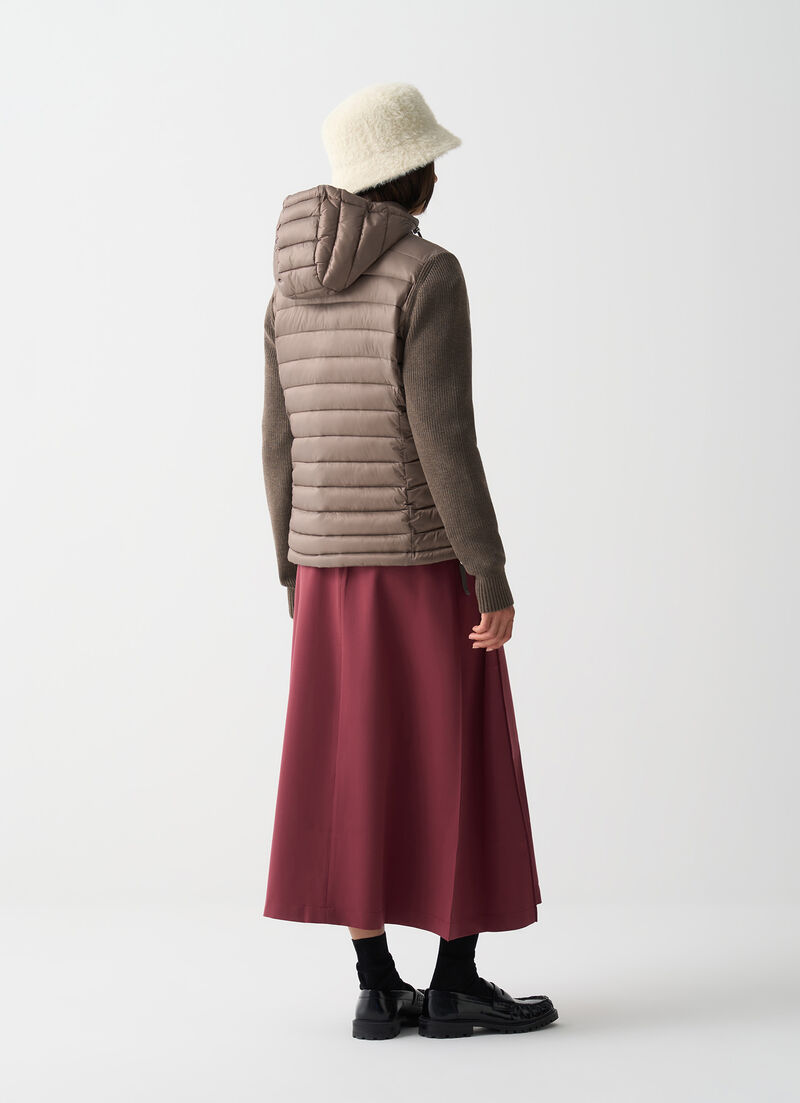 Hooded jacket with knit sleeves