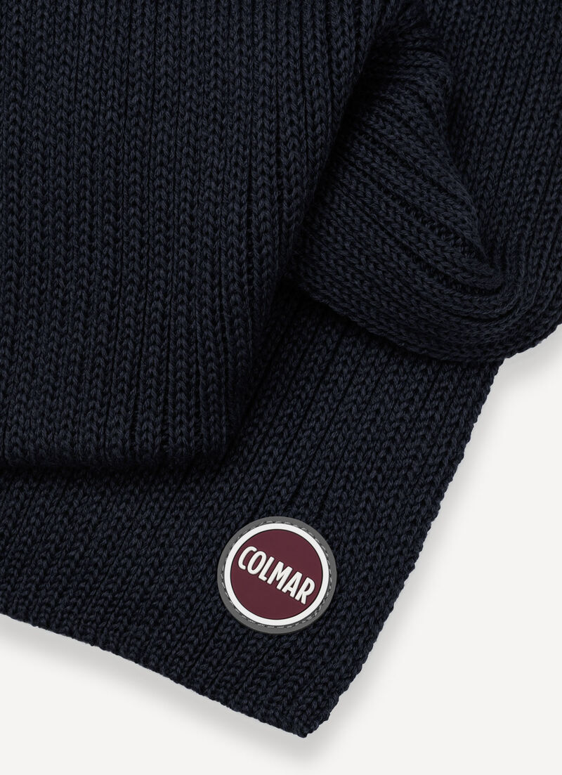 Unisex rib-knit scarf