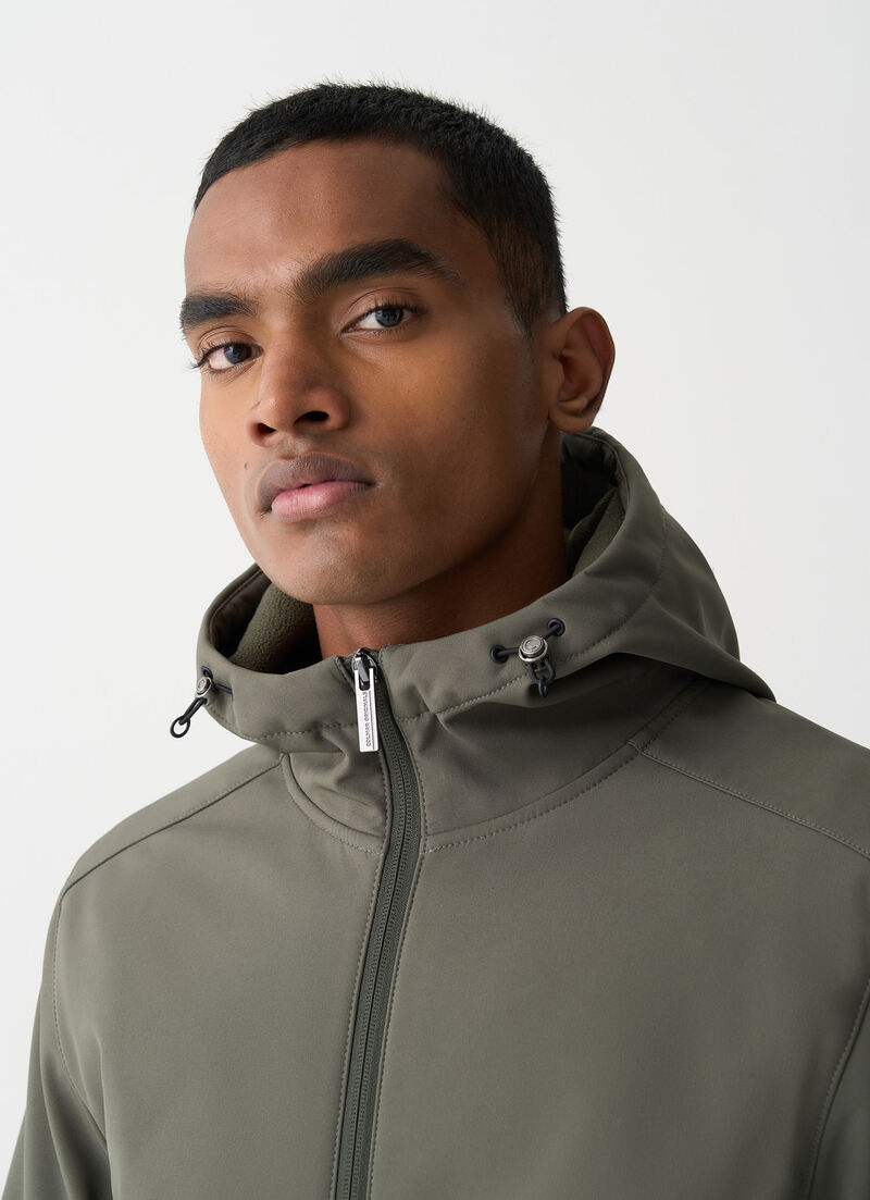Autumn-weight softshell jacket
