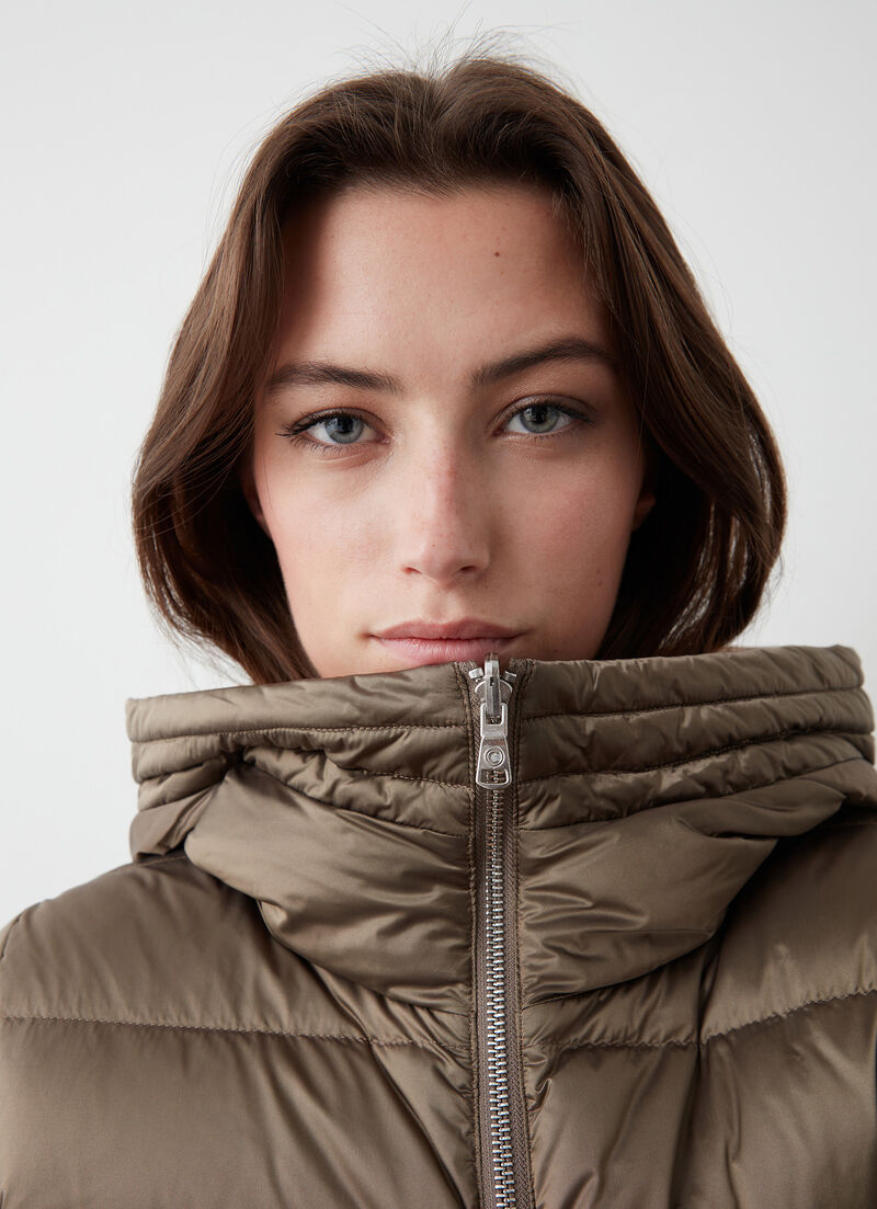 Reversible hooded quilted jacket
