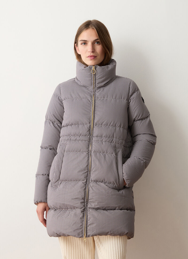 Houndstooth-print down jacket with high collar