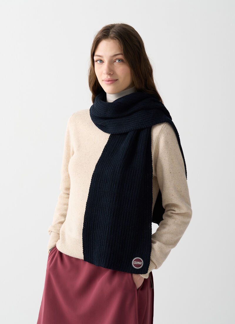 Unisex rib-knit scarf