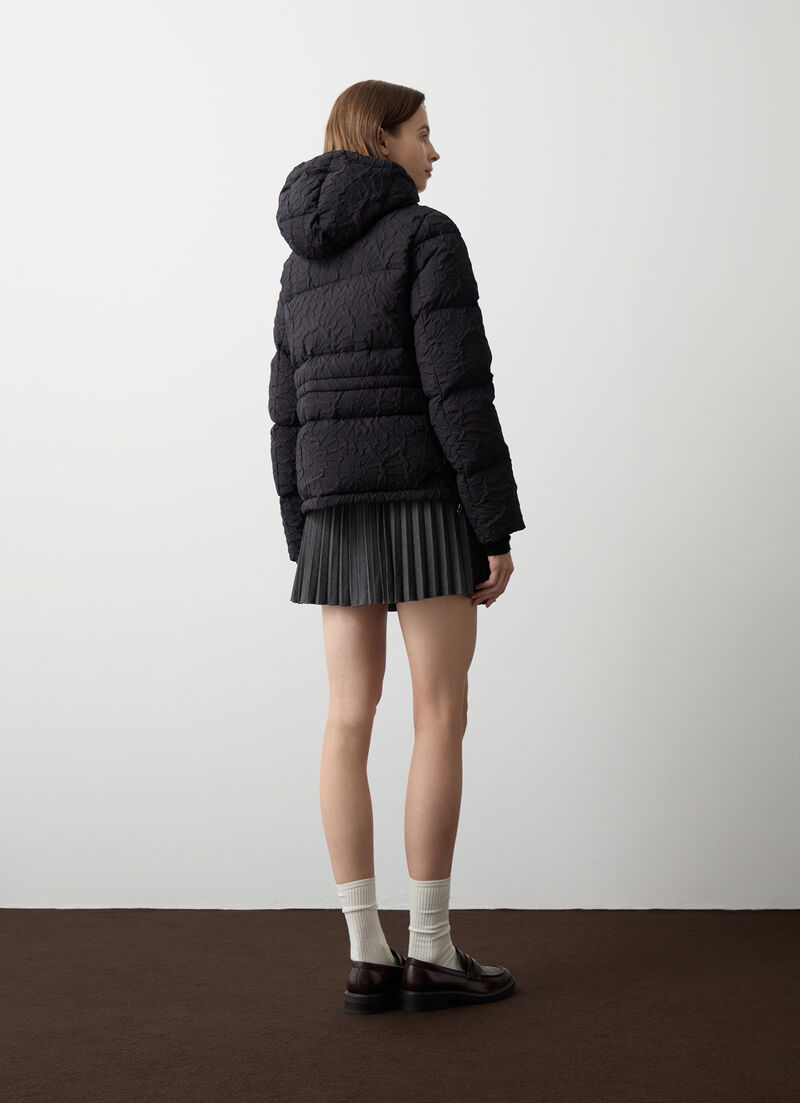 Short down jacket with 3D floral design and drawstring