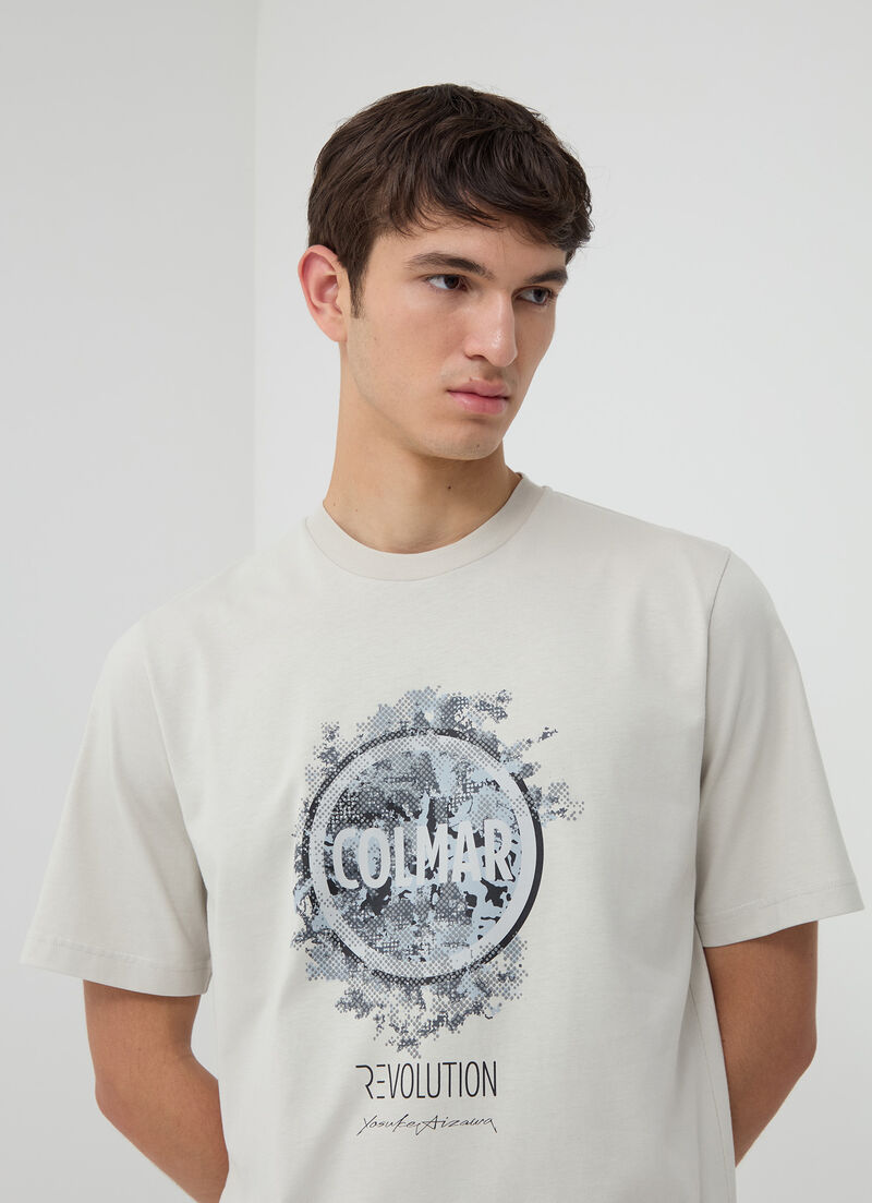 T-shirt with camouflage logo