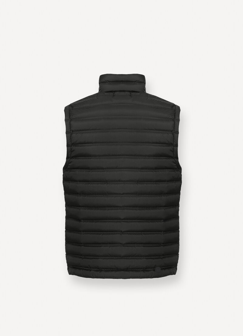 Down vest with seamless quilting