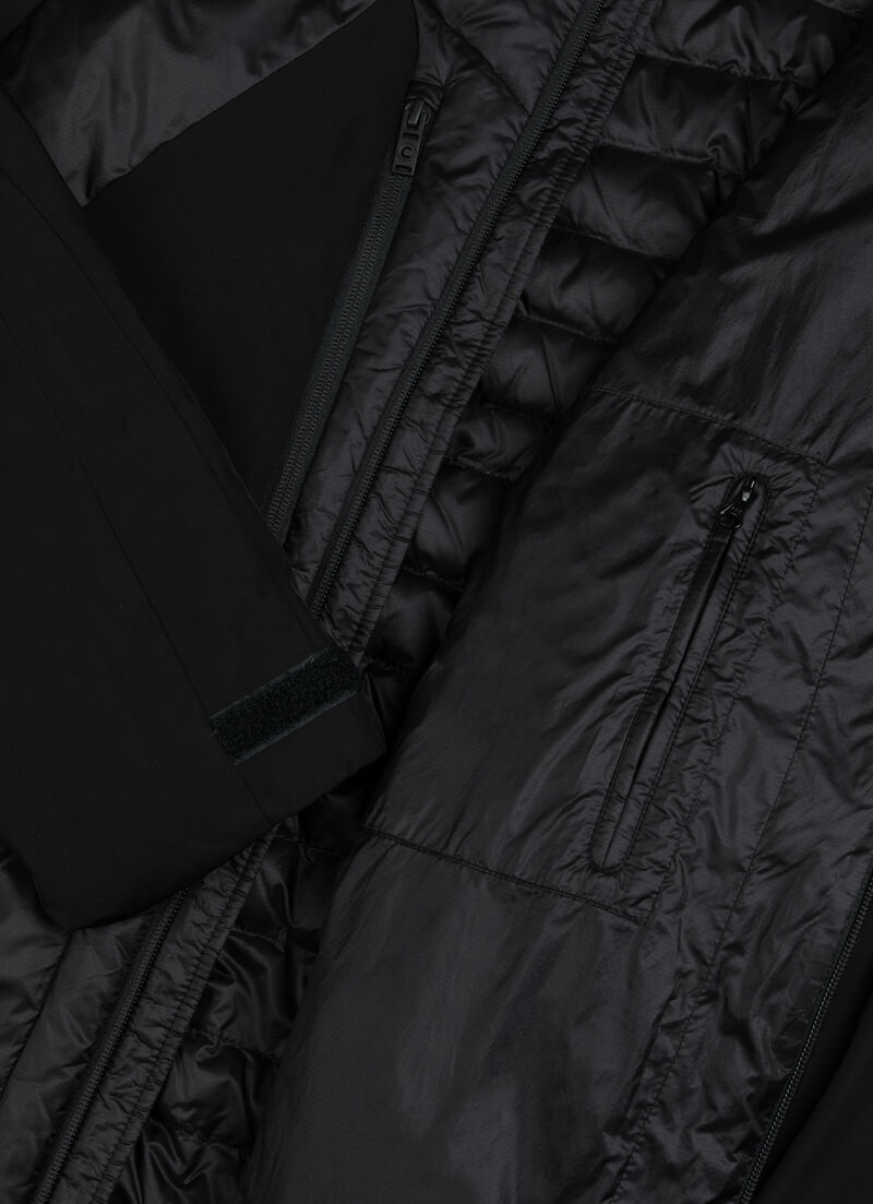 Solid-colour ripstop jacket with hood