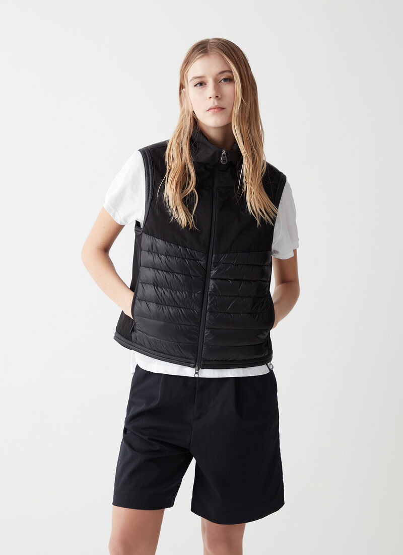 Solid-colour recycled fabric gilet