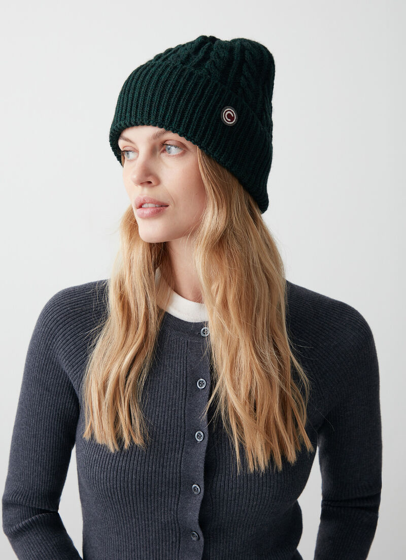 Unisex cable-knit hat