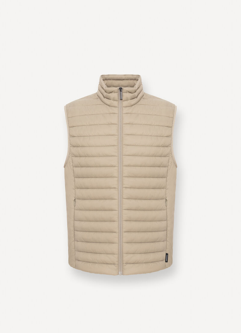 Ultra-lightweight vest