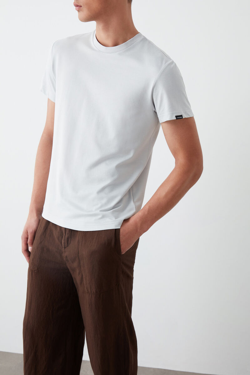 Short-sleeved stretch T-shirt