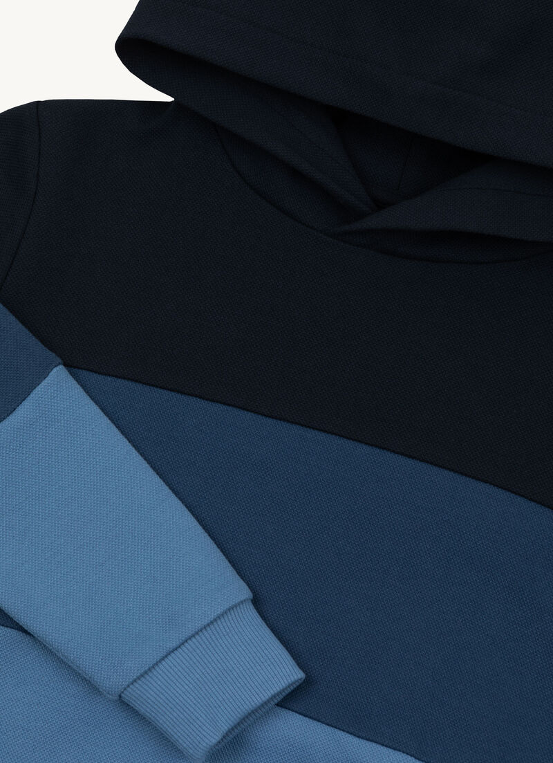 100% cotton piqué hooded sweatshirt