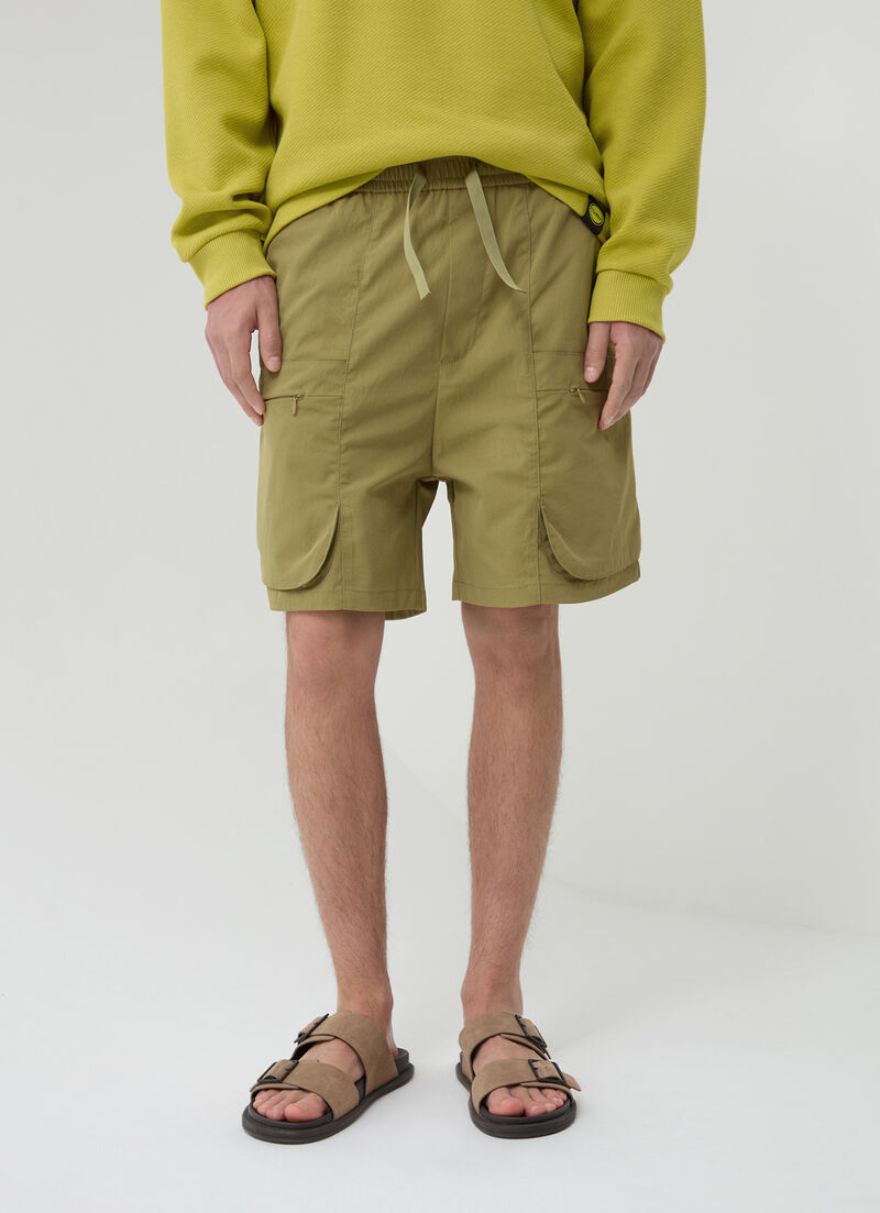 Easy care cargo shorts