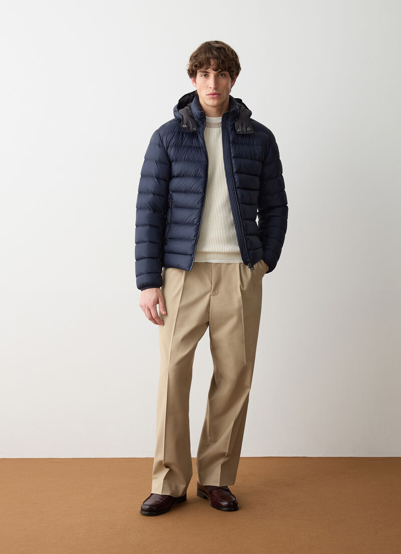 Sporty down jacket with detachable hood