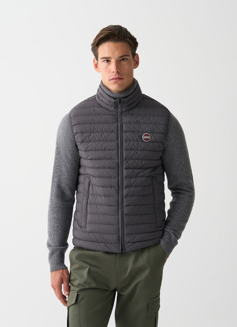 Light down vest with drawstring