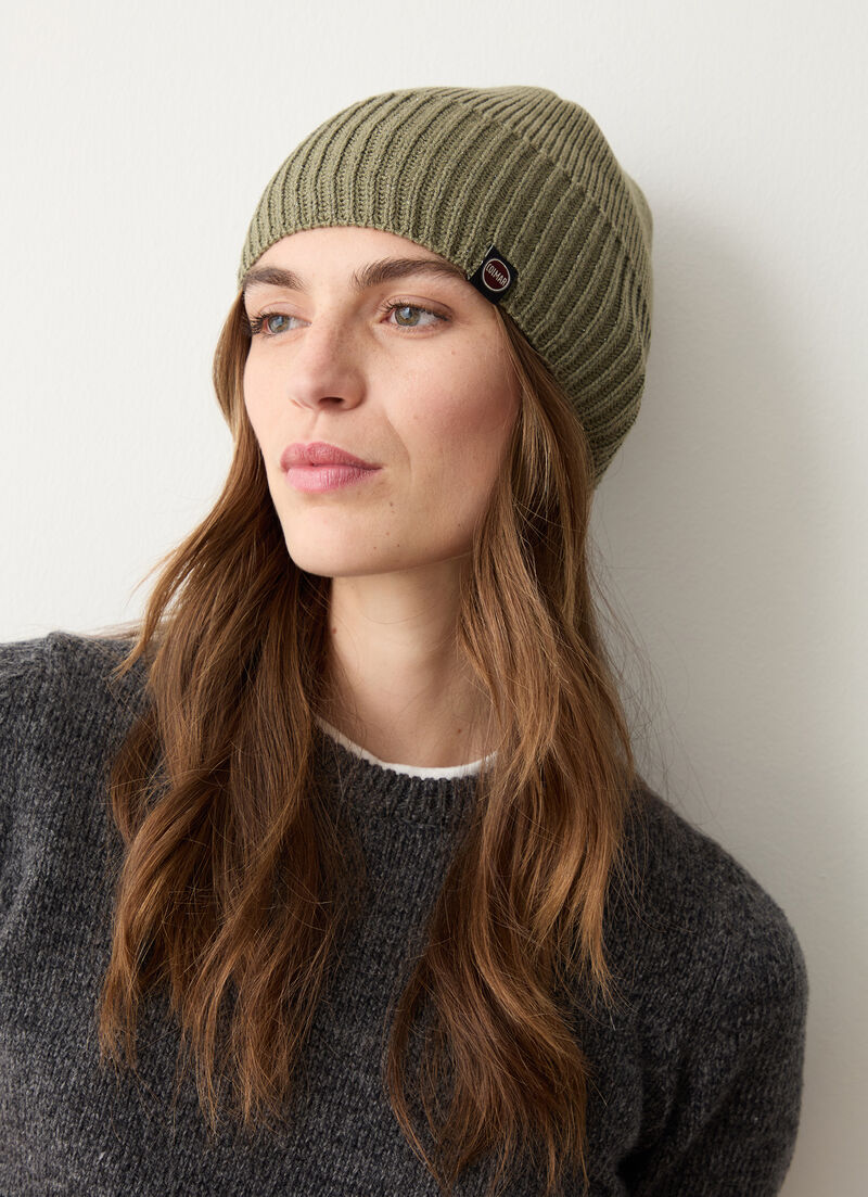 Women’s hat with lurex details