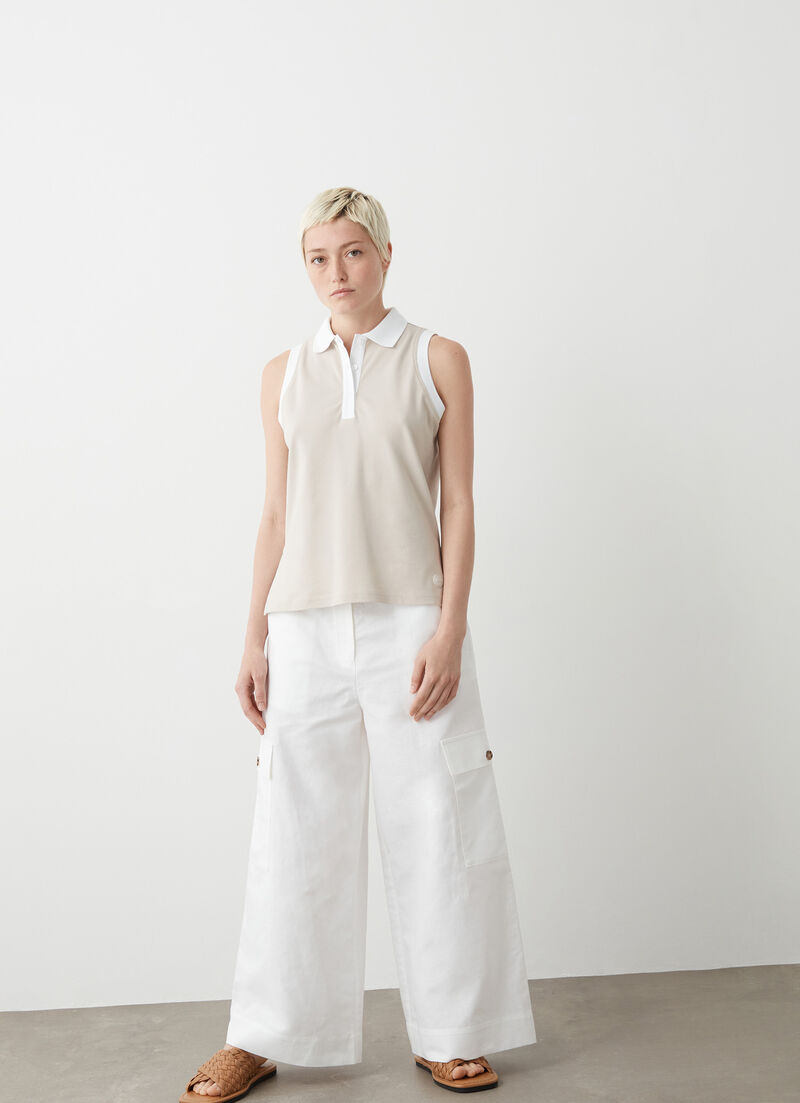 Sleeveless polo-shirt