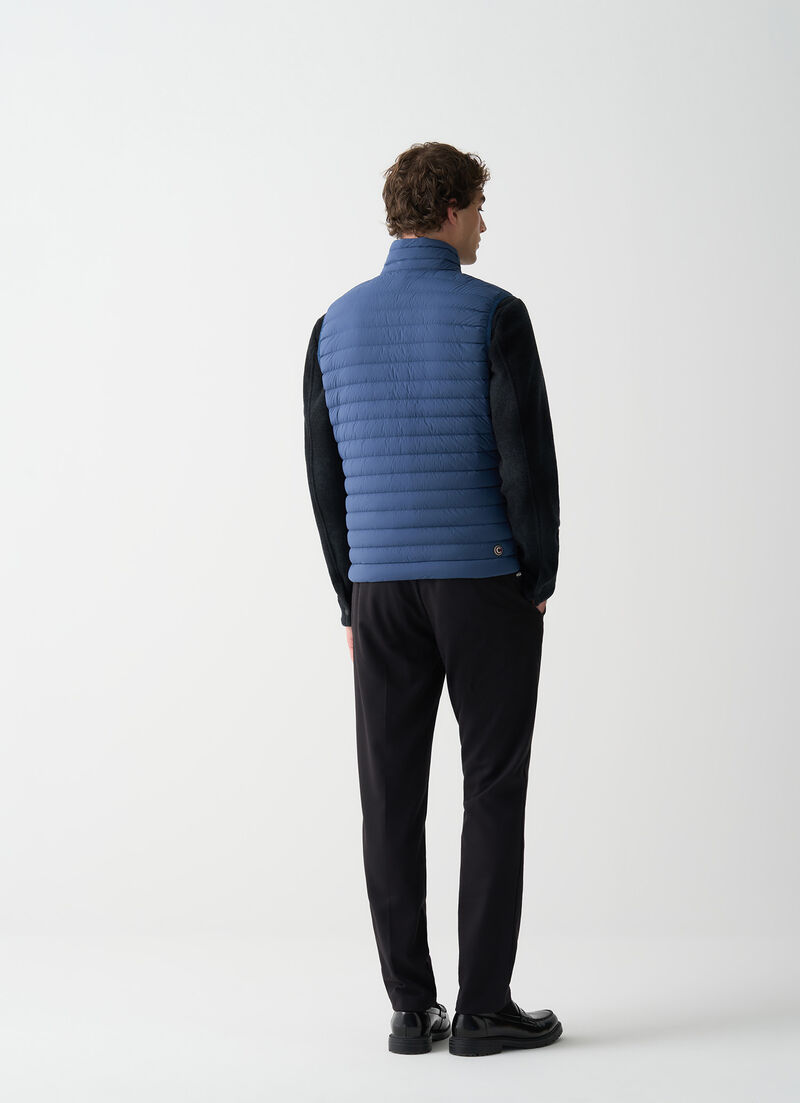 Light down vest with drawstring