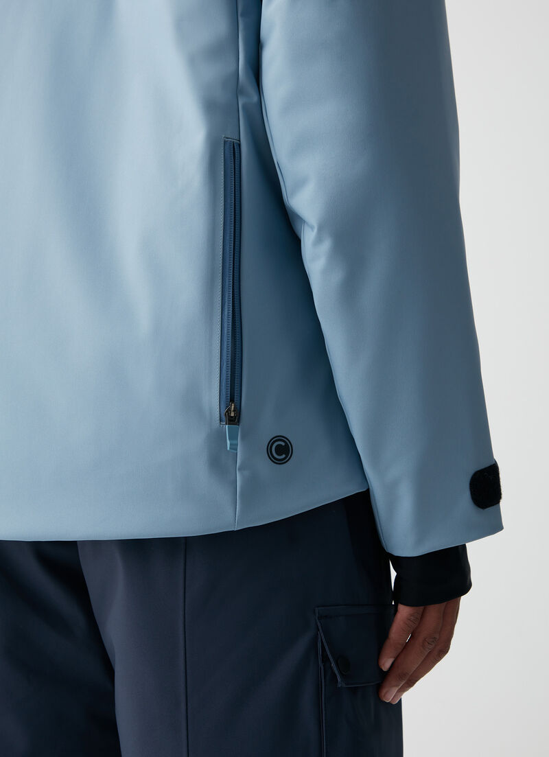 Ski jacket with two-tone insert