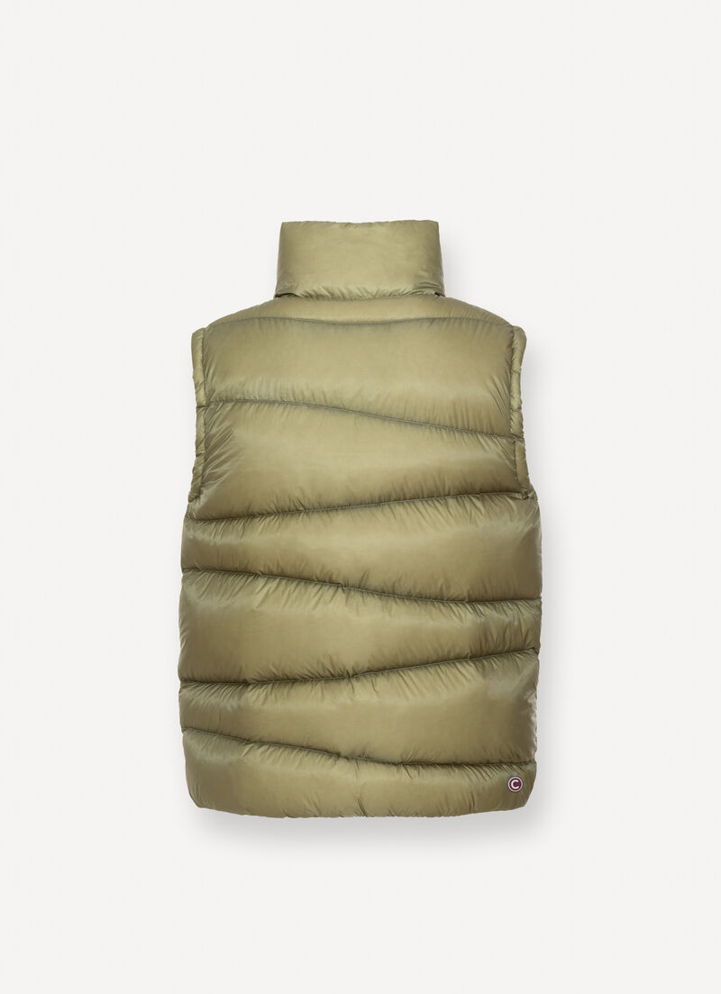 Ripstop nylon down vest with wavy quilting