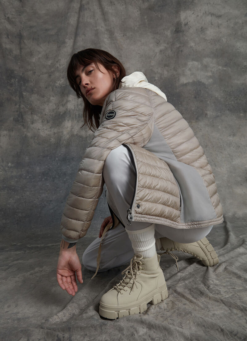 Plain-coloured quilted jacket