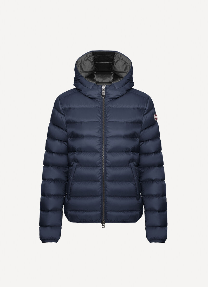 Short down jacket with attached hood