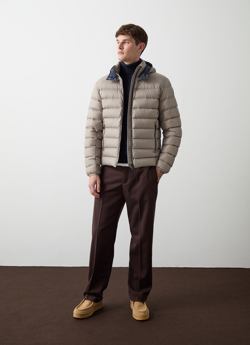 Sporty down jacket with detachable hood