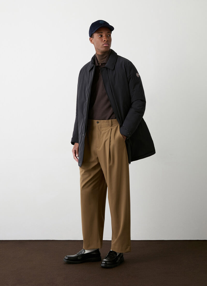 Waterproof coat with seamless interior