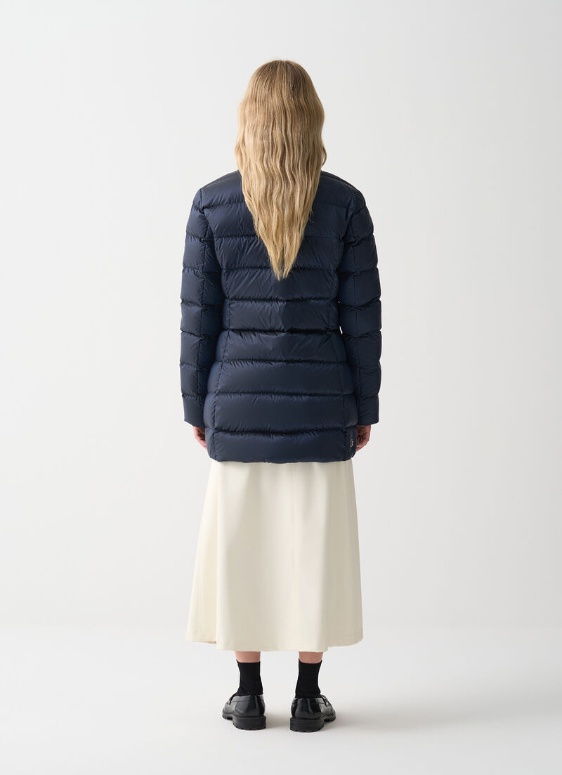 Long fitted down jacket