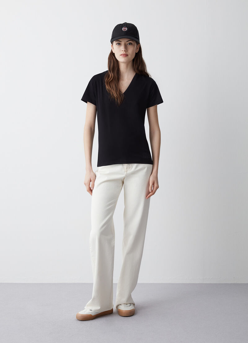 V-neck T-shirt