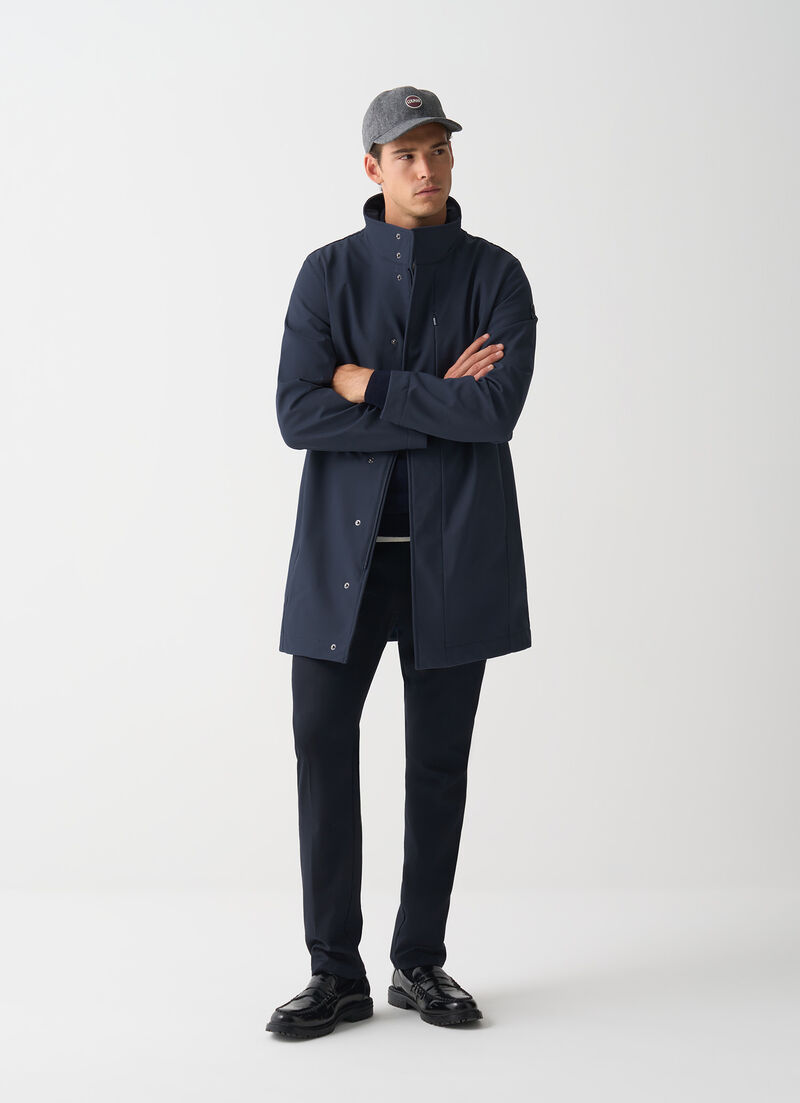 Autumn-weight softshell coat