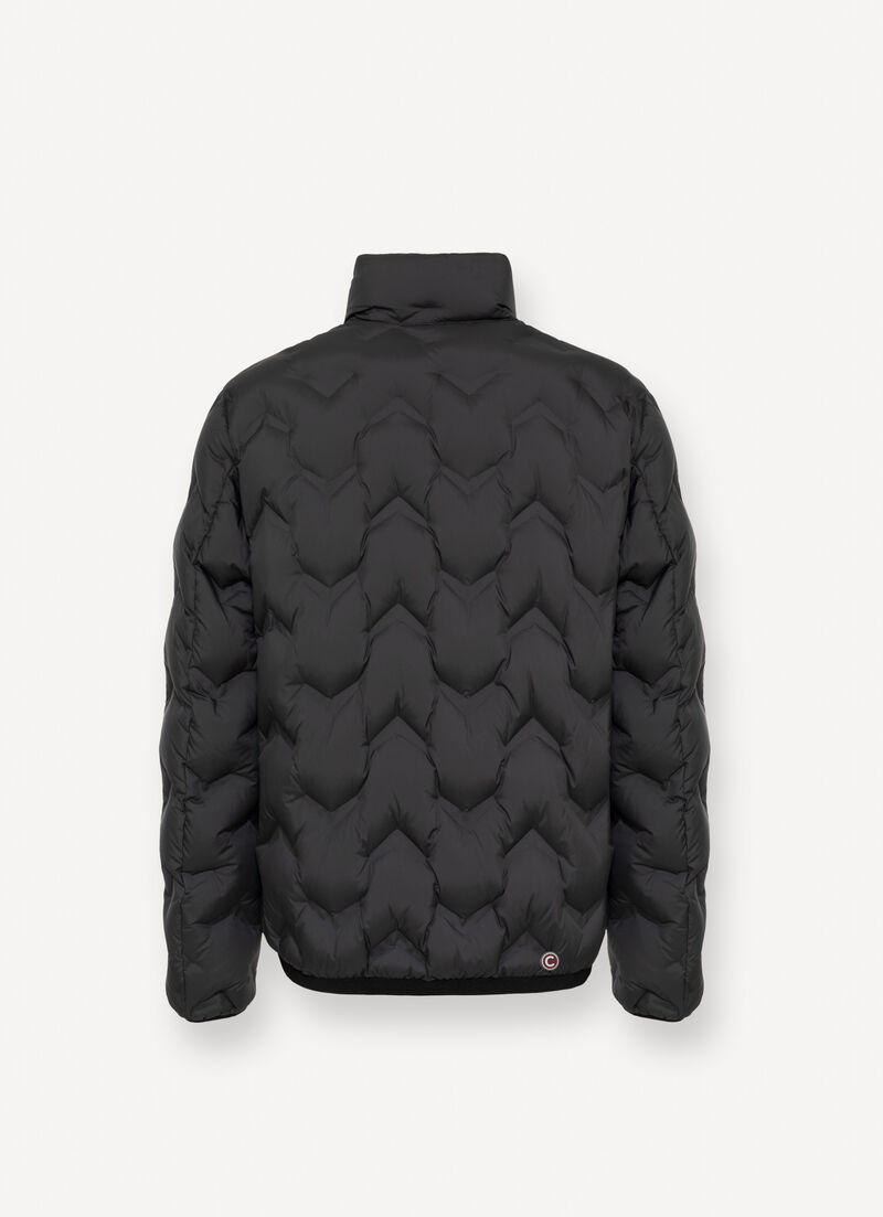 Short down jacket with seamless design