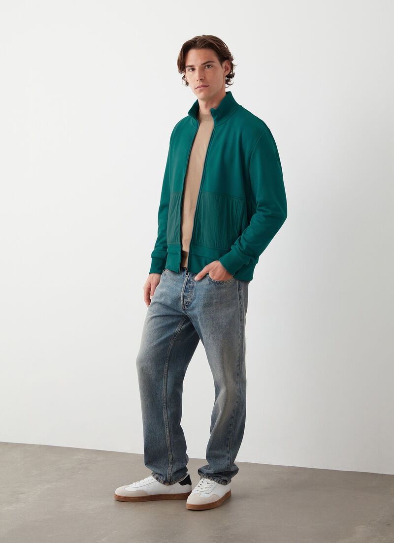 Sweatshirt with nylon details