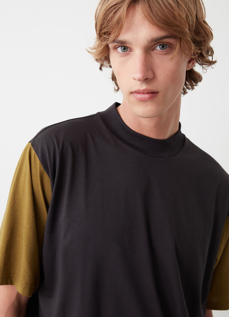 Oversized two-tone T-shirt