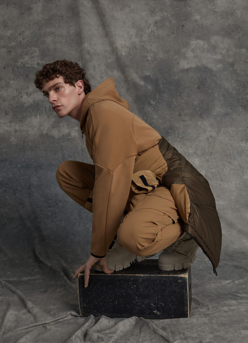 Interlock sweatshirt with zip pockets