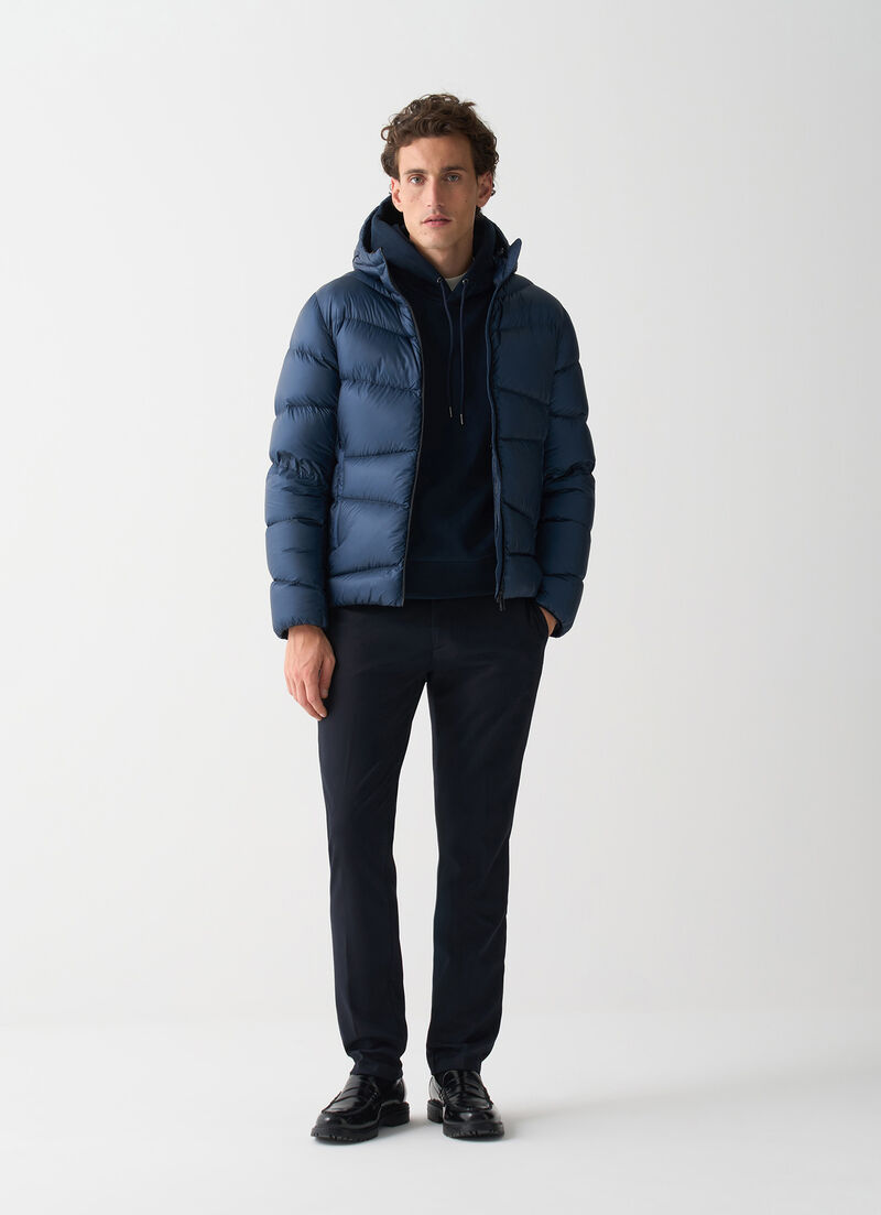 Hooded down jacket with wavy quilting