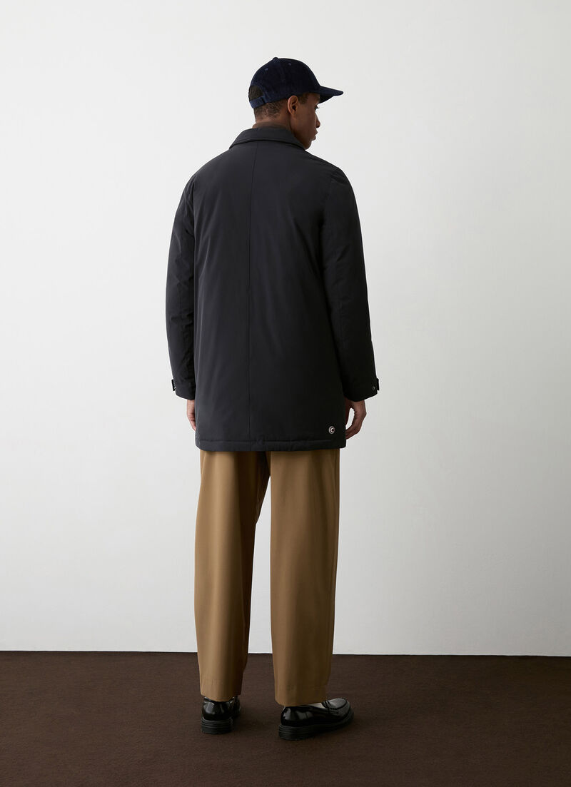 Waterproof coat with seamless interior