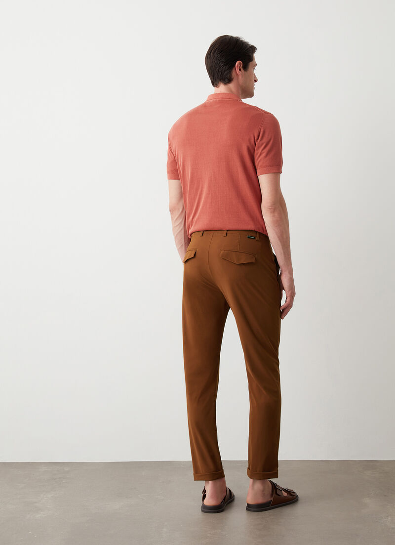 Easy care lightweight trousers with turn-ups