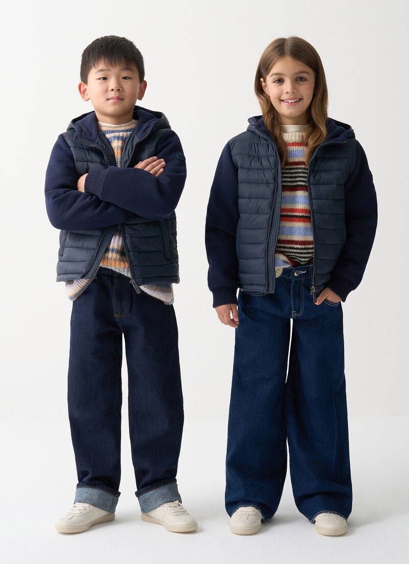 Unisex jacket with fleece sleeves