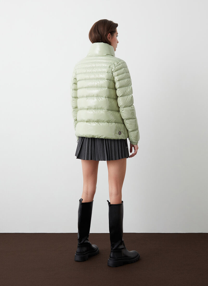 Super-glossy down jacket with drawstring