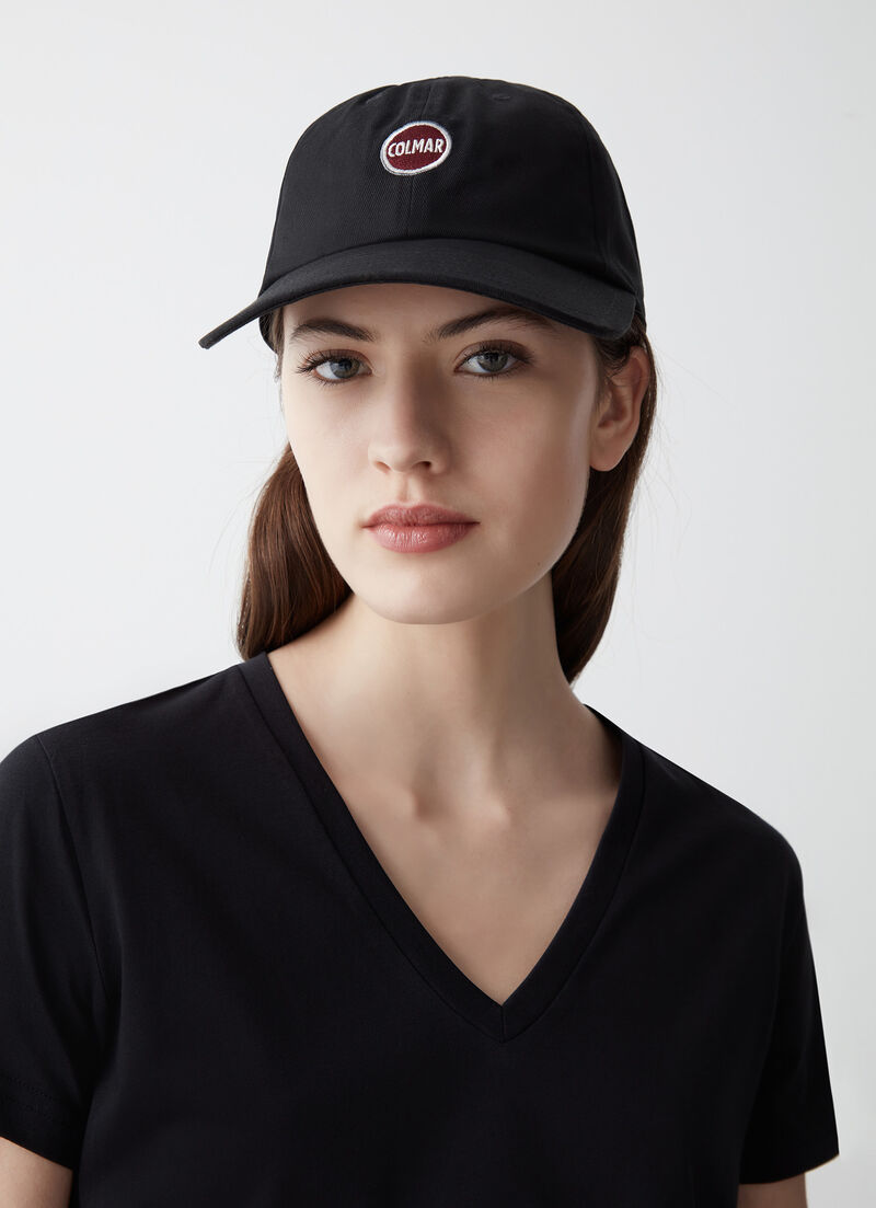 Unisex cap with embroidered logo