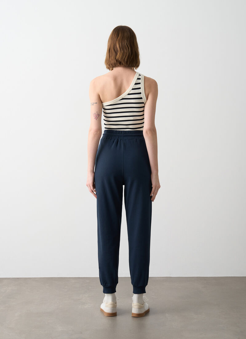 Super-lightweight sweatpants