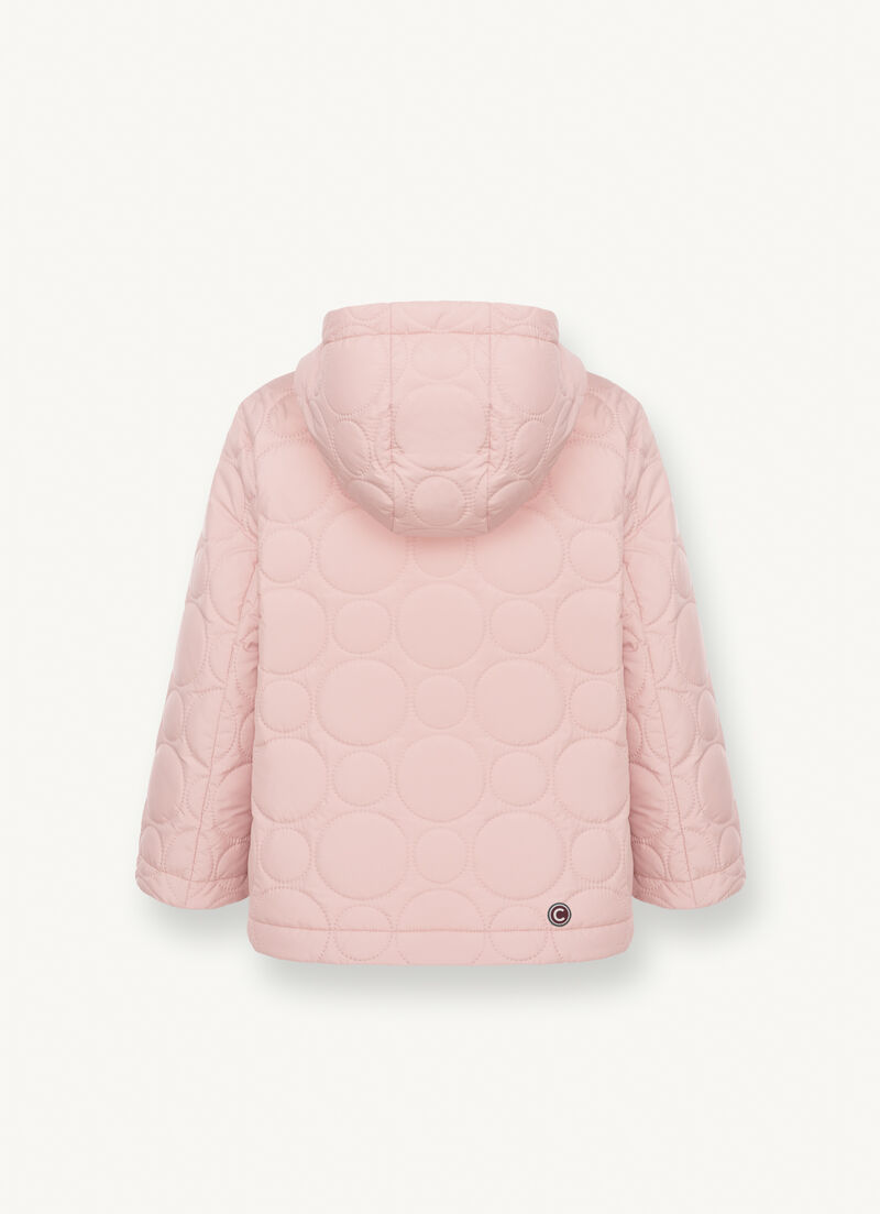 Hooded cape with rounded quilting