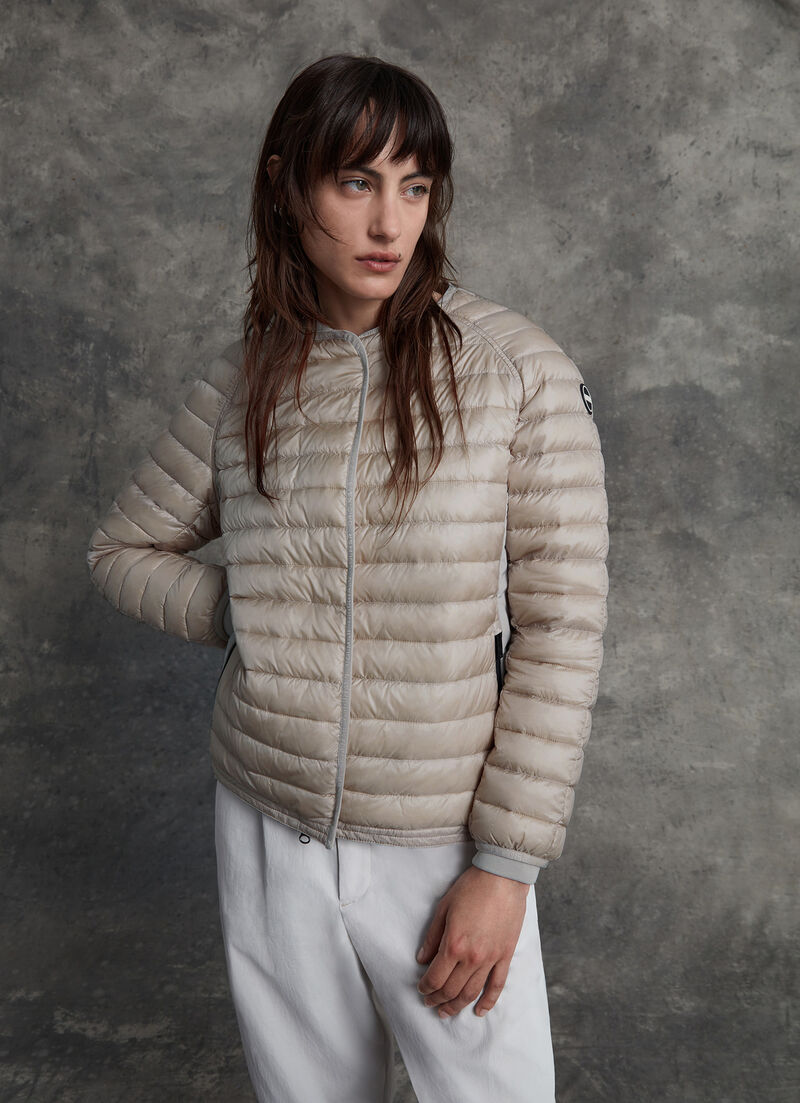 Plain-coloured quilted jacket