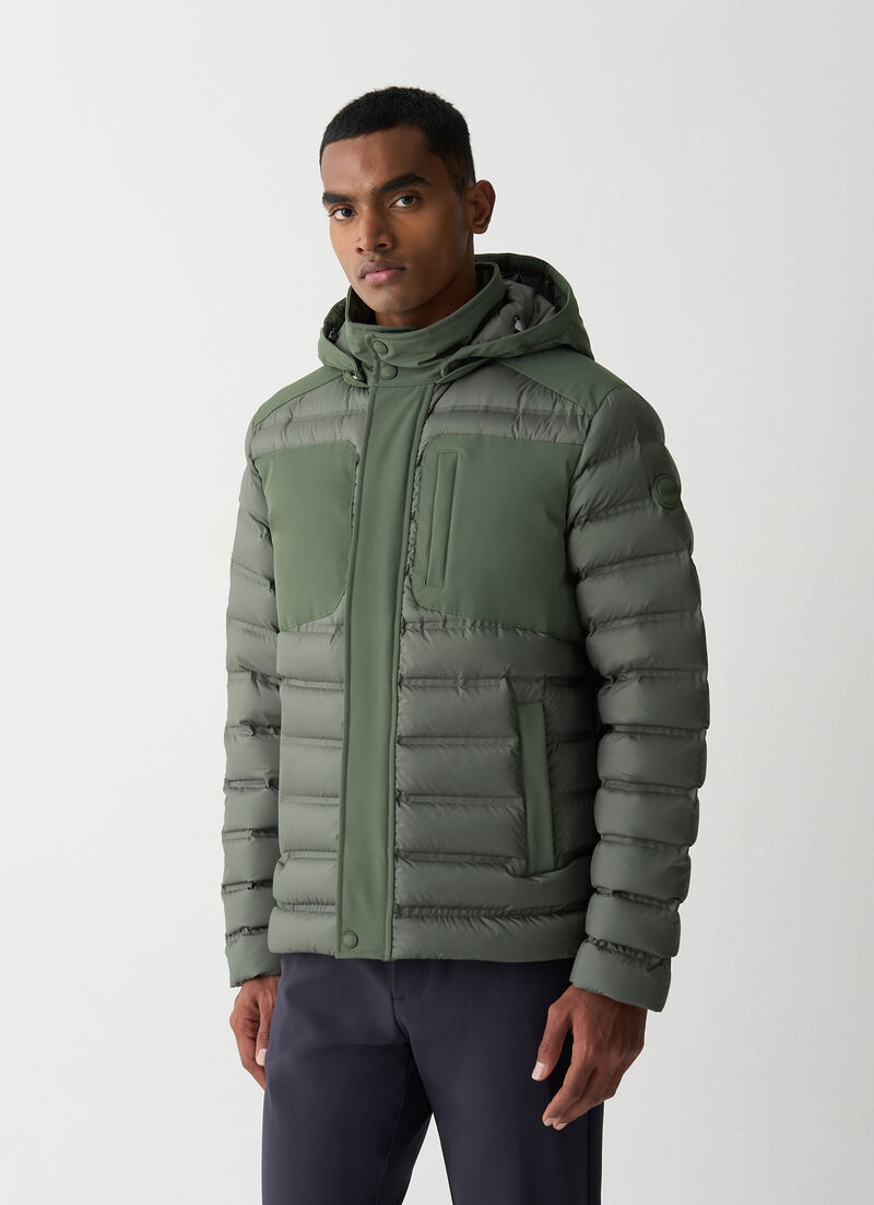 Seamless down jacket with removable hood