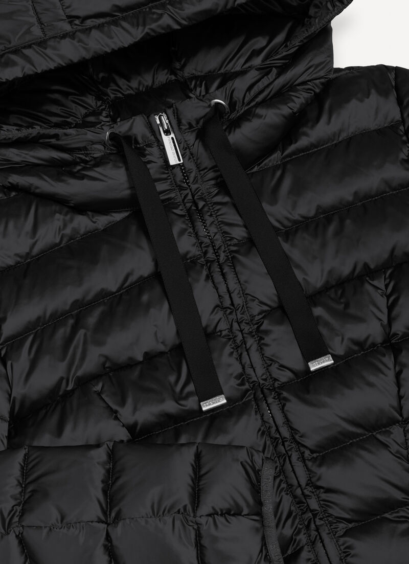 Fitted down jacket with hood