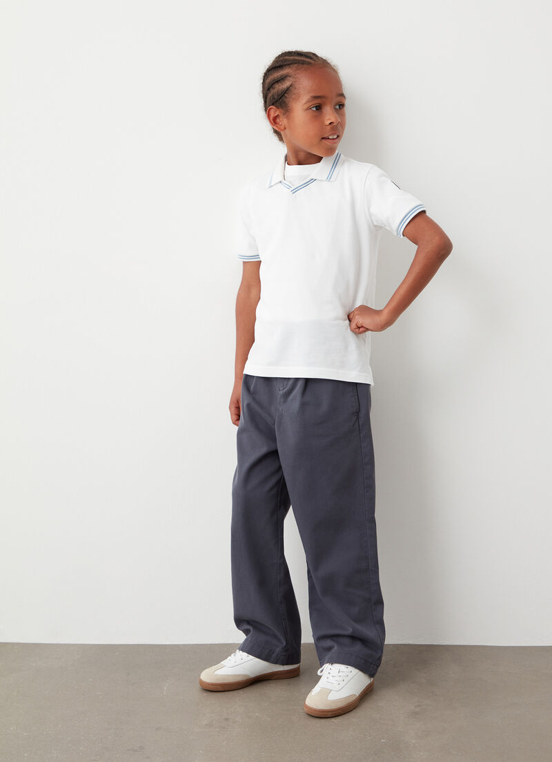 Contrasting striped polo-shirt