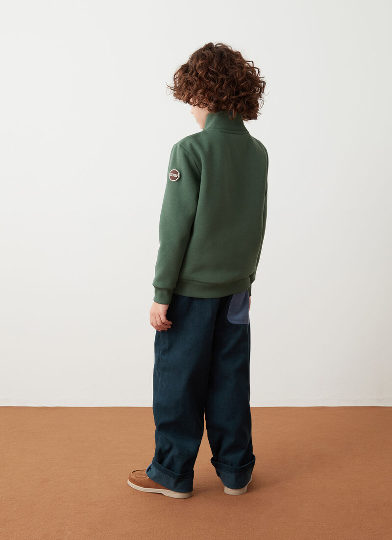 Zip-up sweatshirt with pouch pockets