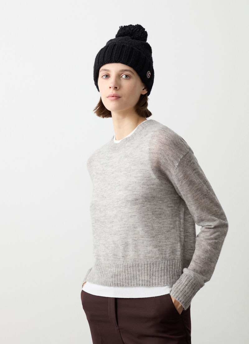 Women’s bouclé hat with pom-pom