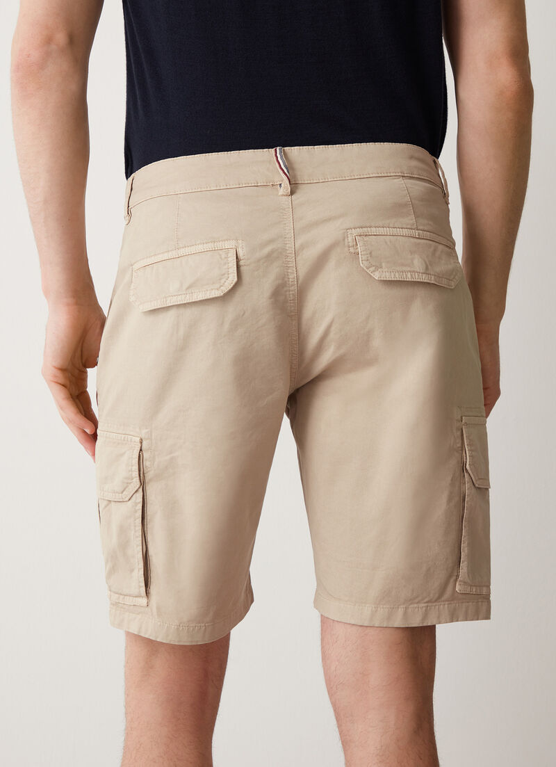 Cotton shorts with pockets